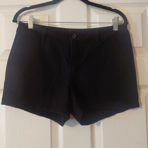A.N.A shorts size 6